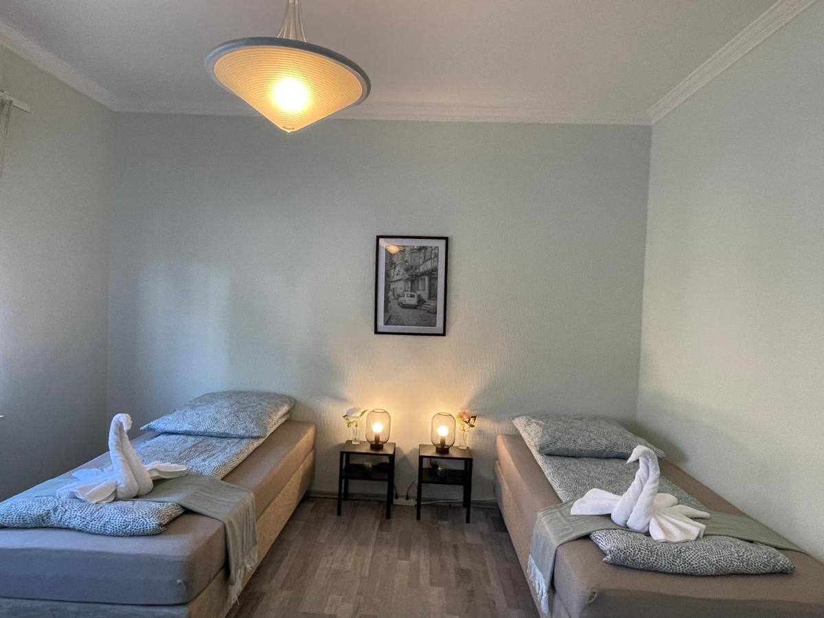 Comfortable Shared Apartment With Private Room In Wesseling Esterno foto