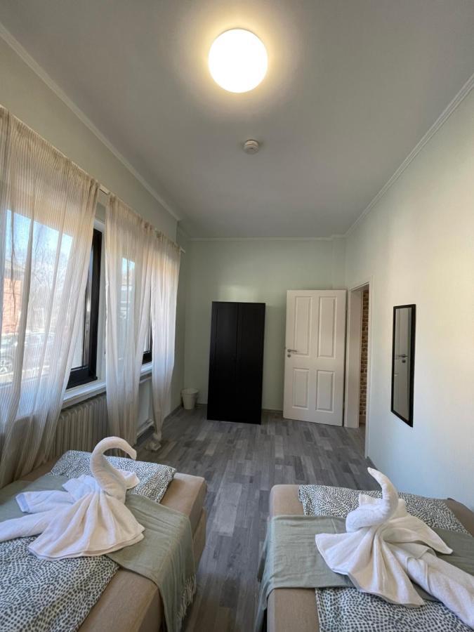 Comfortable Shared Apartment With Private Room In Wesseling Esterno foto